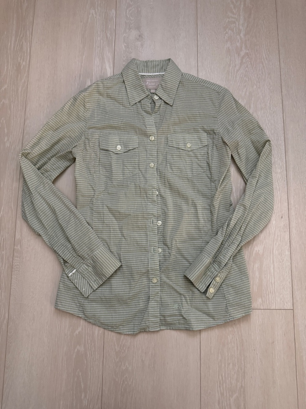 Banana Republic Soft Spun Green Checkered Button Down Shirt